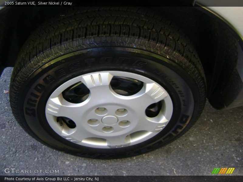Silver Nickel / Gray 2005 Saturn VUE