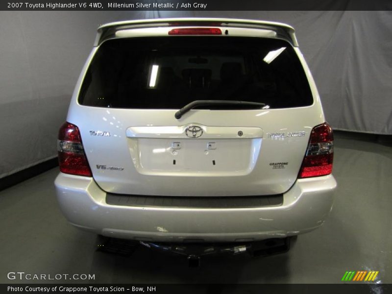 Millenium Silver Metallic / Ash Gray 2007 Toyota Highlander V6 4WD