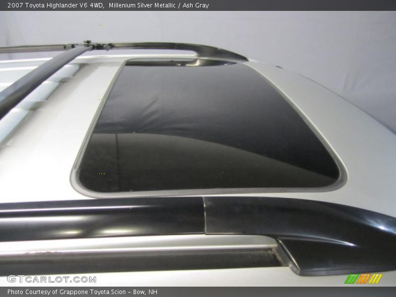 Millenium Silver Metallic / Ash Gray 2007 Toyota Highlander V6 4WD