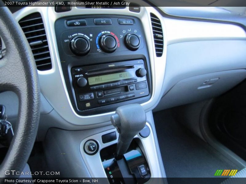 Millenium Silver Metallic / Ash Gray 2007 Toyota Highlander V6 4WD