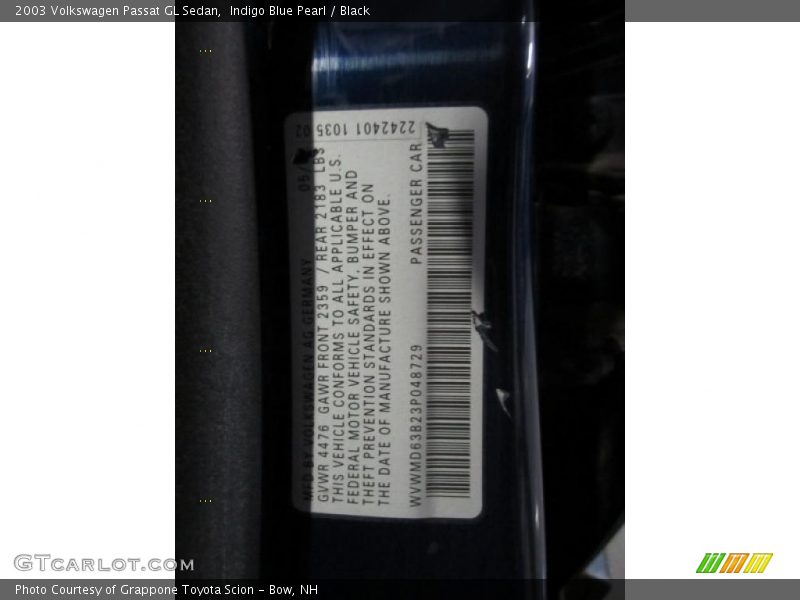 Indigo Blue Pearl / Black 2003 Volkswagen Passat GL Sedan