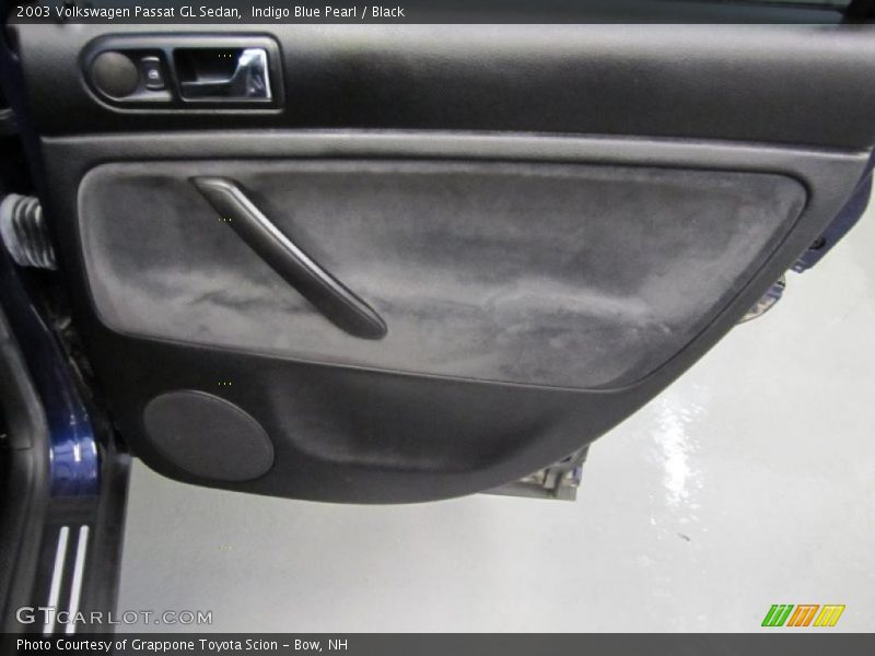 Indigo Blue Pearl / Black 2003 Volkswagen Passat GL Sedan