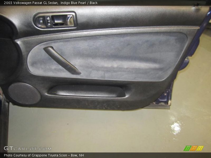 Indigo Blue Pearl / Black 2003 Volkswagen Passat GL Sedan
