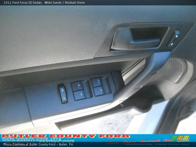 White Suede / Medium Stone 2011 Ford Focus SE Sedan