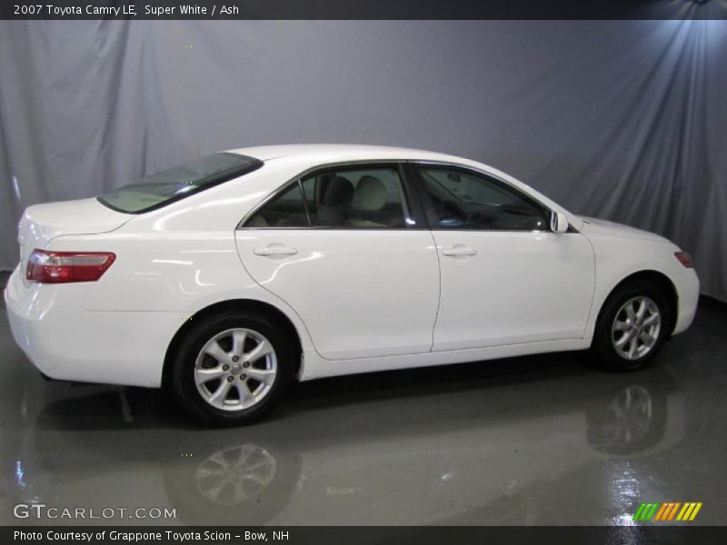 Super White / Ash 2007 Toyota Camry LE