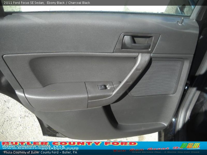 Ebony Black / Charcoal Black 2011 Ford Focus SE Sedan