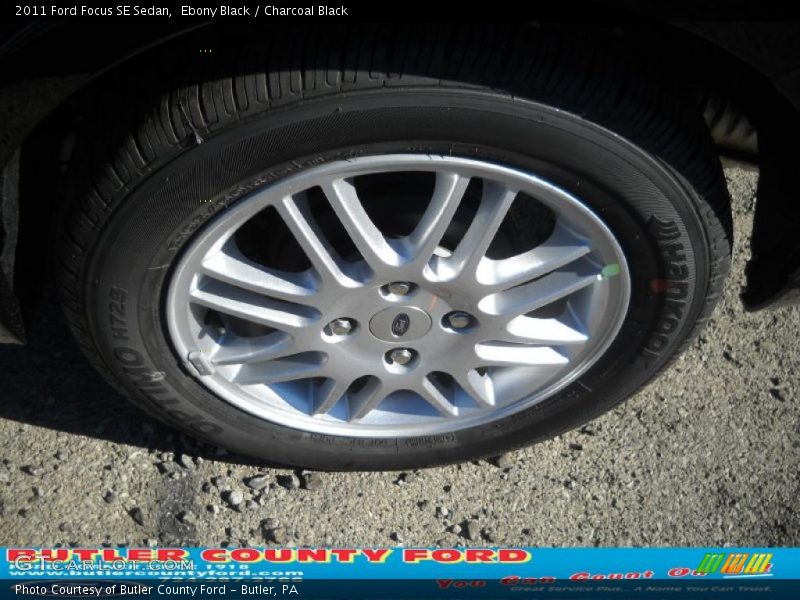 Ebony Black / Charcoal Black 2011 Ford Focus SE Sedan