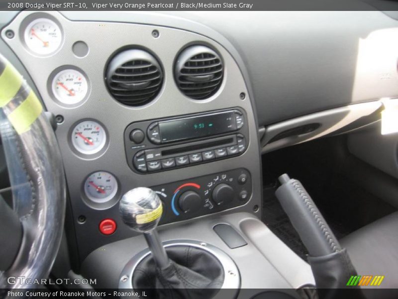 Controls of 2008 Viper SRT-10