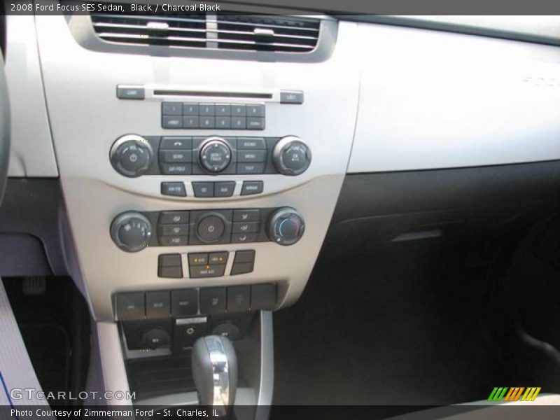 Black / Charcoal Black 2008 Ford Focus SES Sedan