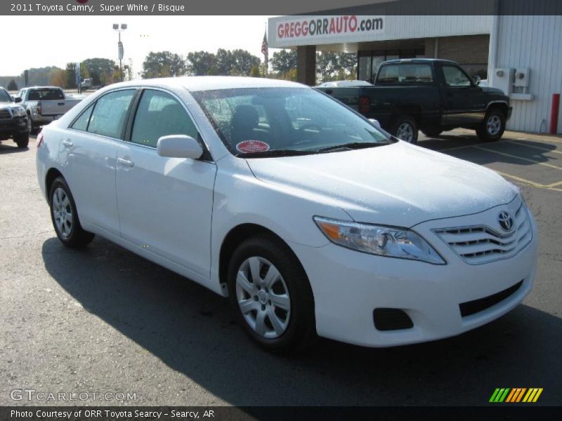 Super White / Bisque 2011 Toyota Camry