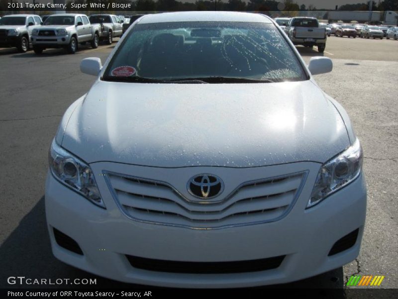 Super White / Bisque 2011 Toyota Camry