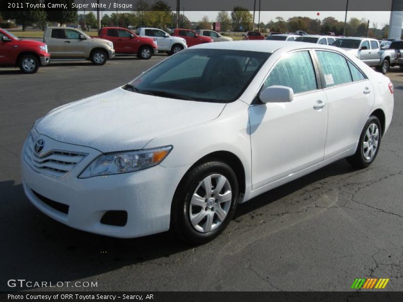Super White / Bisque 2011 Toyota Camry