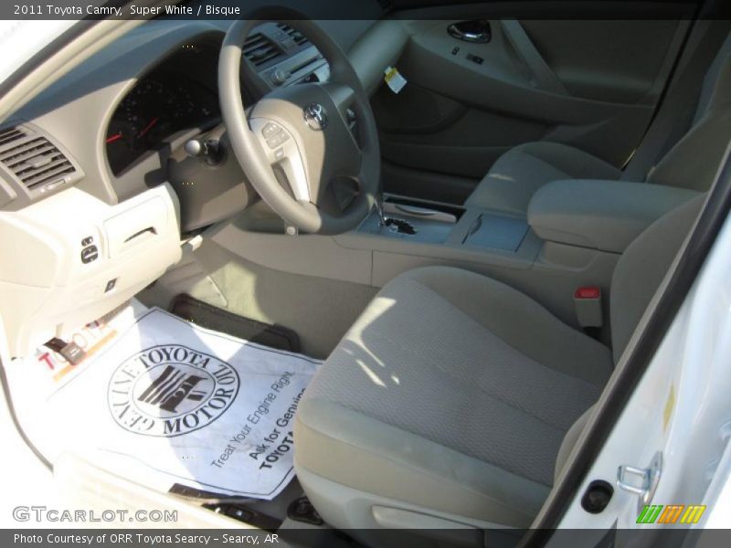 Super White / Bisque 2011 Toyota Camry