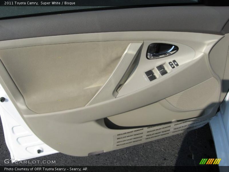 Super White / Bisque 2011 Toyota Camry