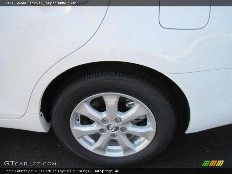 Super White / Ash 2011 Toyota Camry LE