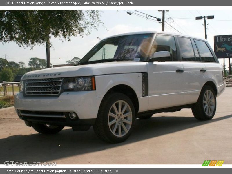 Alaska White / Sand/Jet Black 2011 Land Rover Range Rover Supercharged