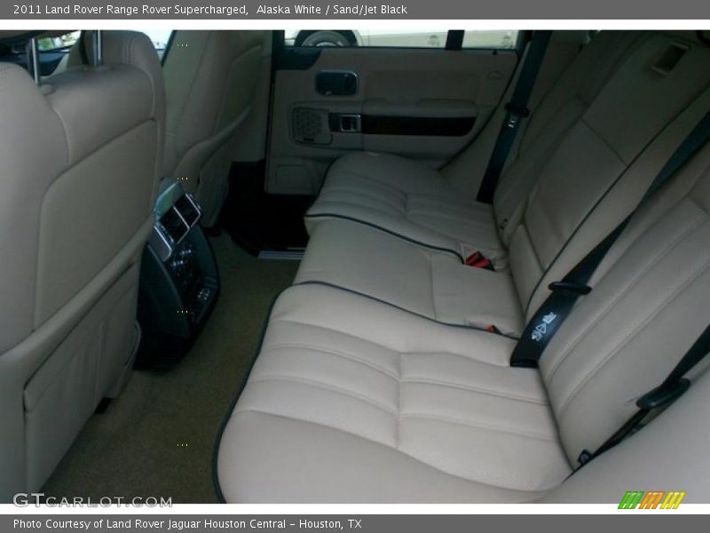 Alaska White / Sand/Jet Black 2011 Land Rover Range Rover Supercharged