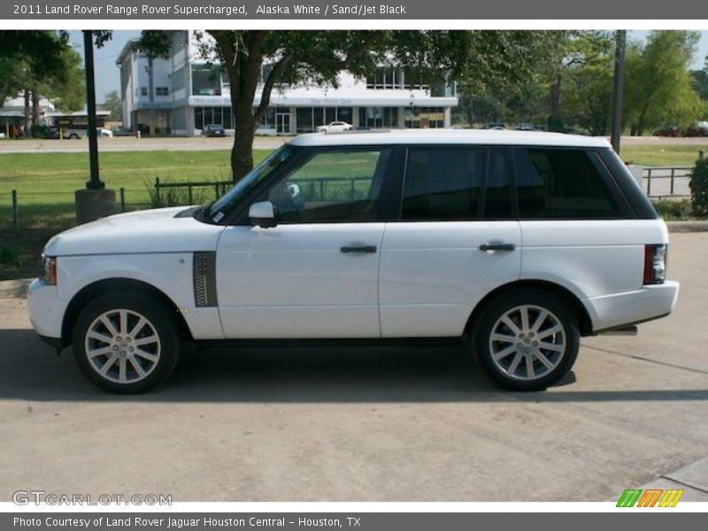 Alaska White / Sand/Jet Black 2011 Land Rover Range Rover Supercharged