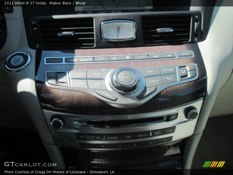 Controls of 2011 M 37 Sedan