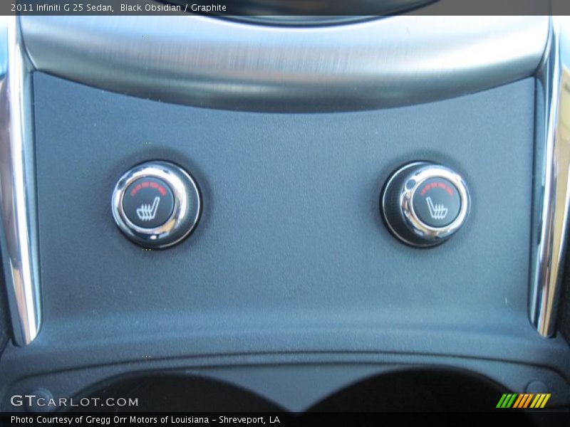 Controls of 2011 G 25 Sedan