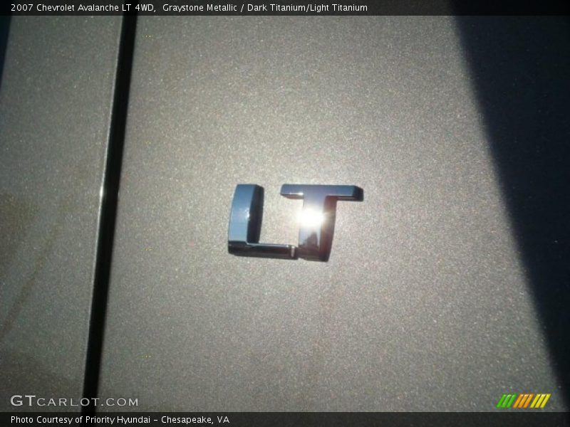 Graystone Metallic / Dark Titanium/Light Titanium 2007 Chevrolet Avalanche LT 4WD