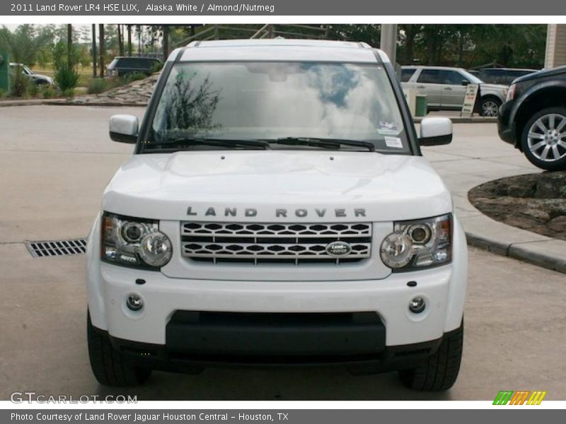 Alaska White / Almond/Nutmeg 2011 Land Rover LR4 HSE LUX