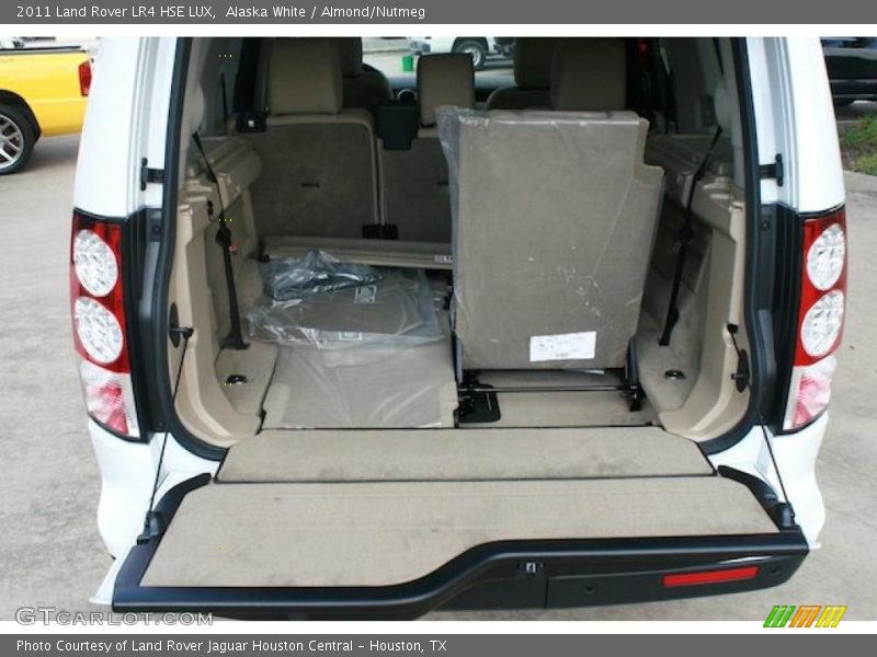  2011 LR4 HSE LUX Trunk