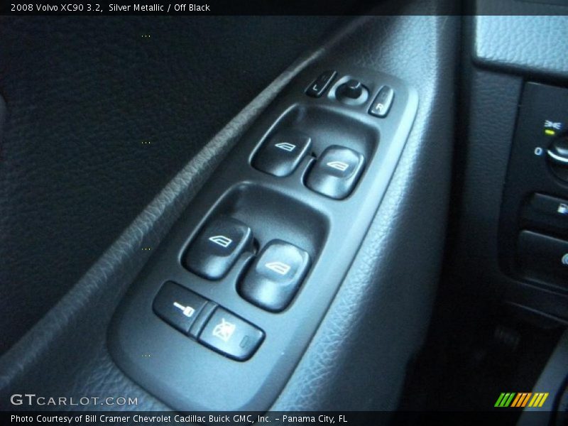 Silver Metallic / Off Black 2008 Volvo XC90 3.2