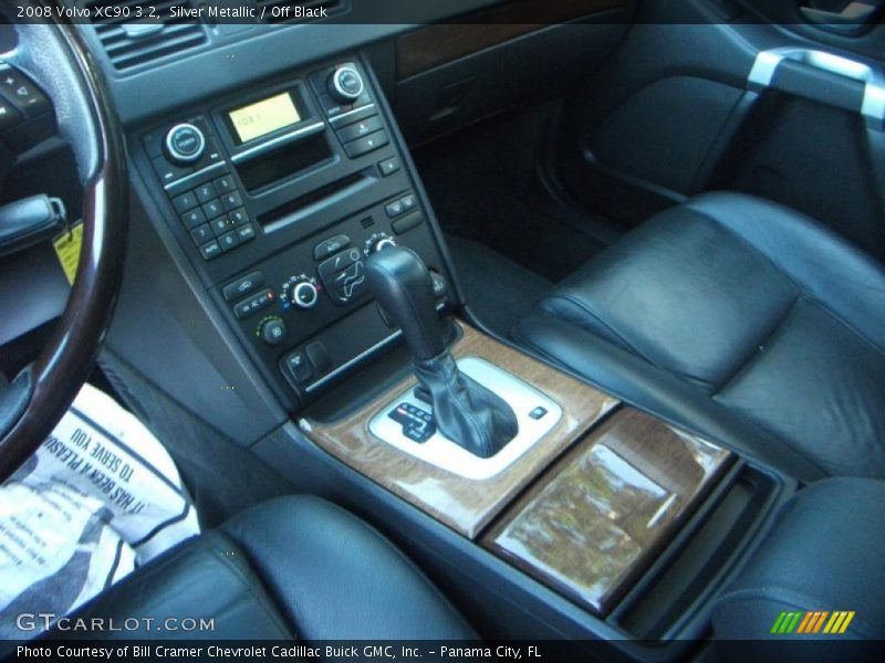 Silver Metallic / Off Black 2008 Volvo XC90 3.2