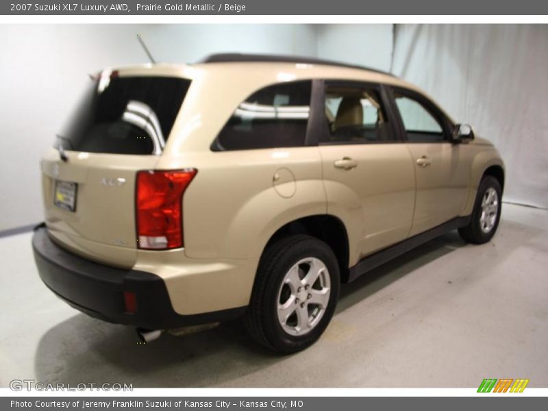 Prairie Gold Metallic / Beige 2007 Suzuki XL7 Luxury AWD