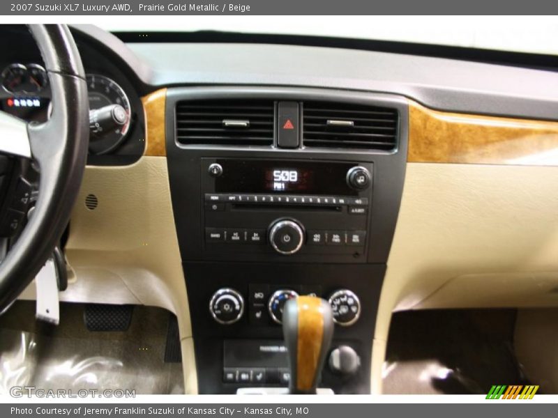 Prairie Gold Metallic / Beige 2007 Suzuki XL7 Luxury AWD