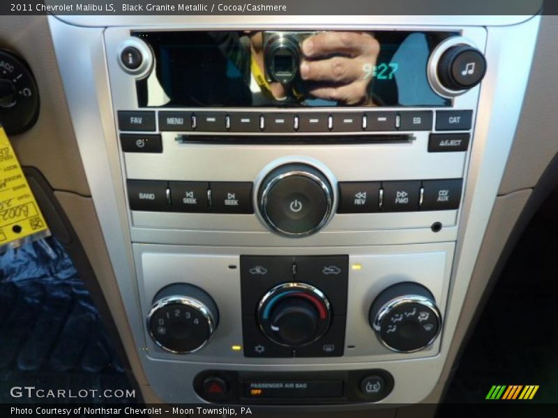 Black Granite Metallic / Cocoa/Cashmere 2011 Chevrolet Malibu LS