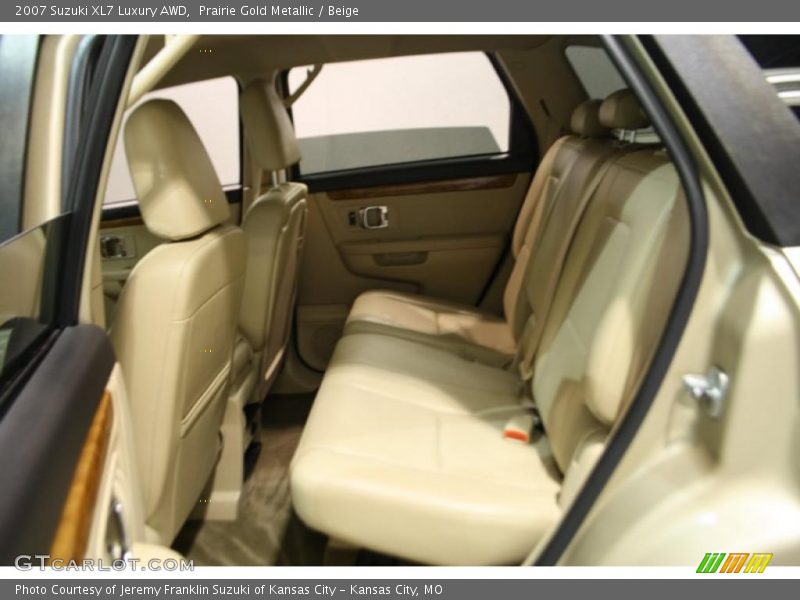 Prairie Gold Metallic / Beige 2007 Suzuki XL7 Luxury AWD