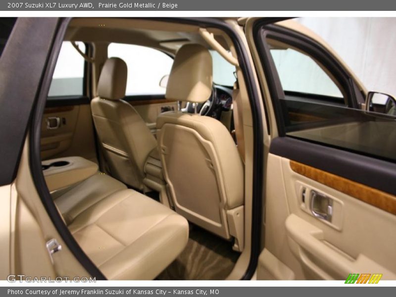 Prairie Gold Metallic / Beige 2007 Suzuki XL7 Luxury AWD
