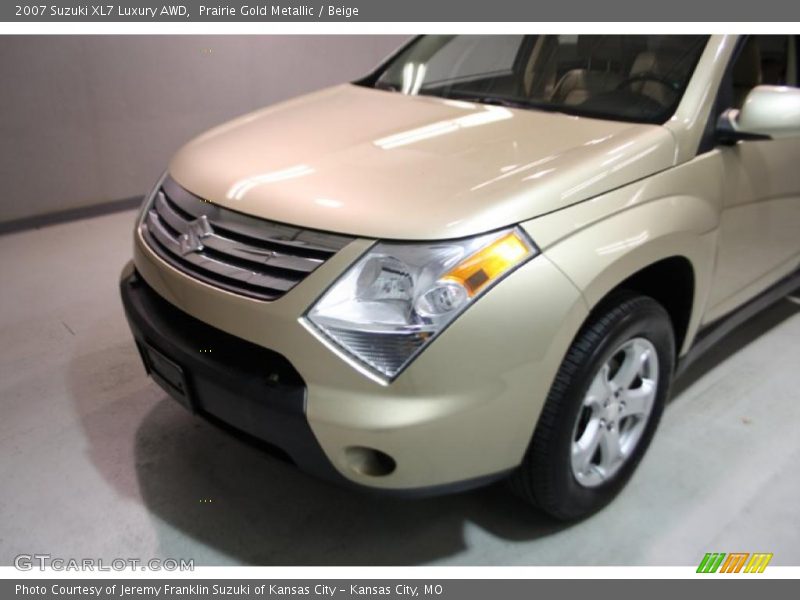 Prairie Gold Metallic / Beige 2007 Suzuki XL7 Luxury AWD