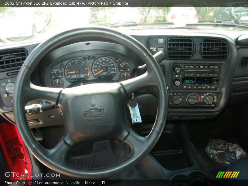Dashboard of 2003 S10 ZR2 Extended Cab 4x4