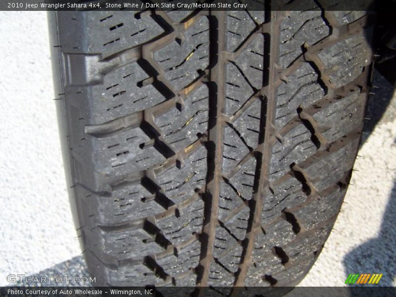 Stone White / Dark Slate Gray/Medium Slate Gray 2010 Jeep Wrangler Sahara 4x4