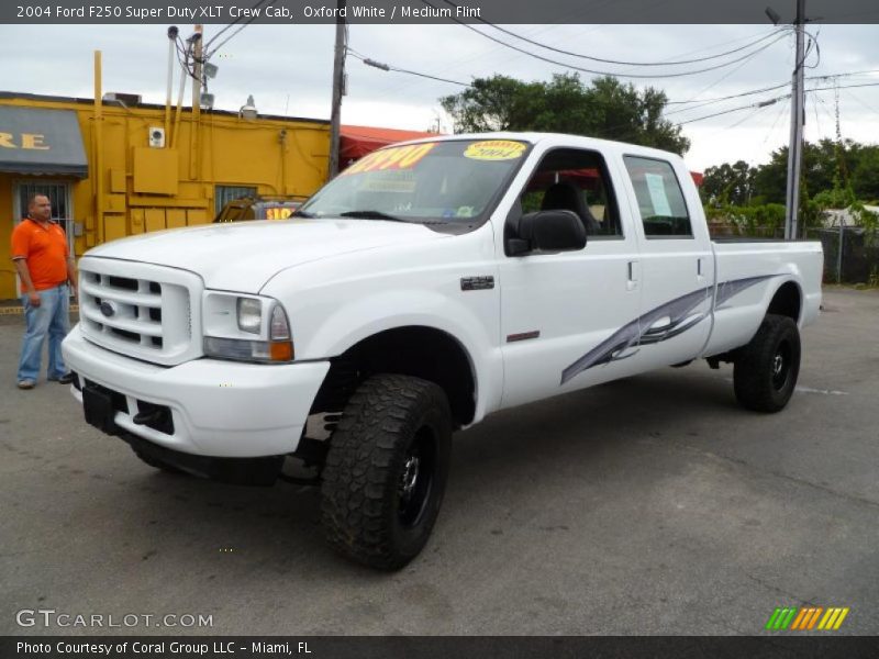 Oxford White / Medium Flint 2004 Ford F250 Super Duty XLT Crew Cab