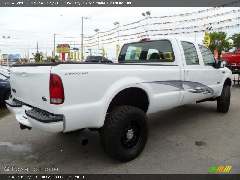 Oxford White / Medium Flint 2004 Ford F250 Super Duty XLT Crew Cab