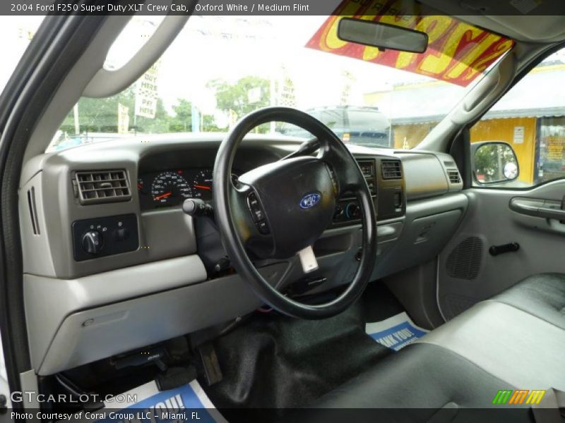 Oxford White / Medium Flint 2004 Ford F250 Super Duty XLT Crew Cab