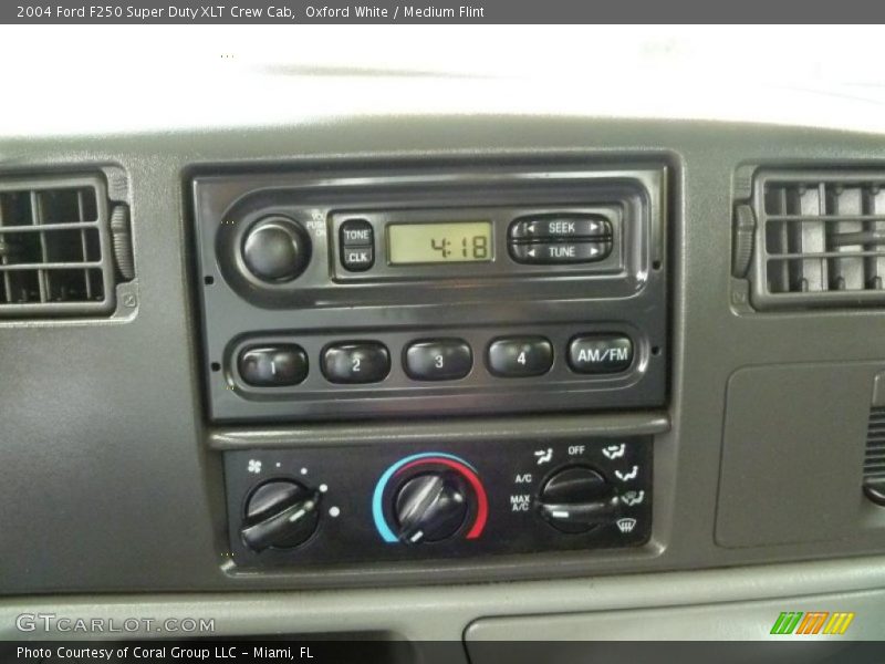 Oxford White / Medium Flint 2004 Ford F250 Super Duty XLT Crew Cab