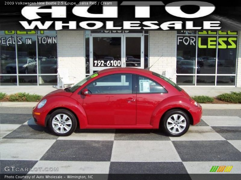 Salsa Red / Cream 2009 Volkswagen New Beetle 2.5 Coupe