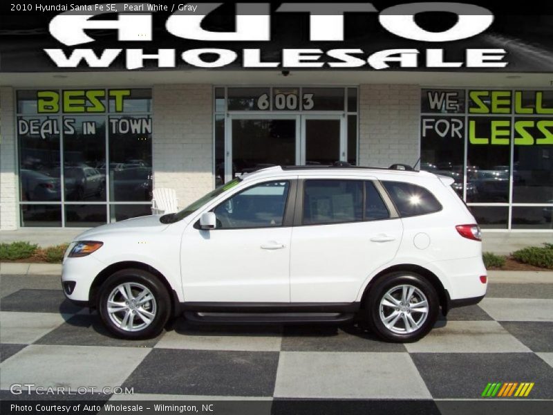 Pearl White / Gray 2010 Hyundai Santa Fe SE