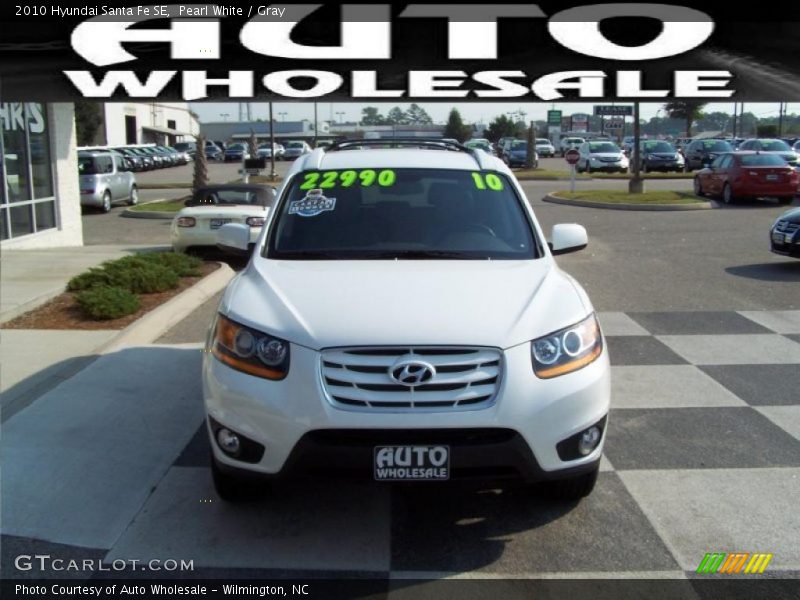 Pearl White / Gray 2010 Hyundai Santa Fe SE