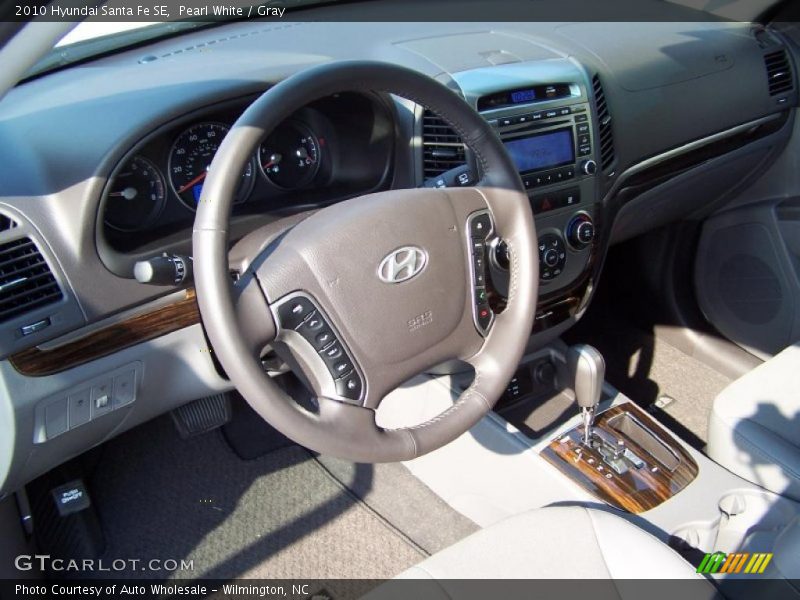 Dashboard of 2010 Santa Fe SE