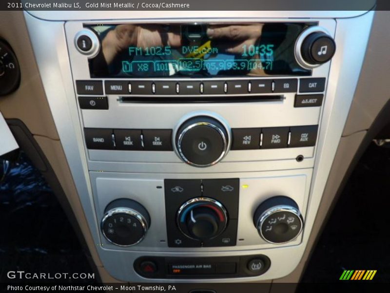 Gold Mist Metallic / Cocoa/Cashmere 2011 Chevrolet Malibu LS