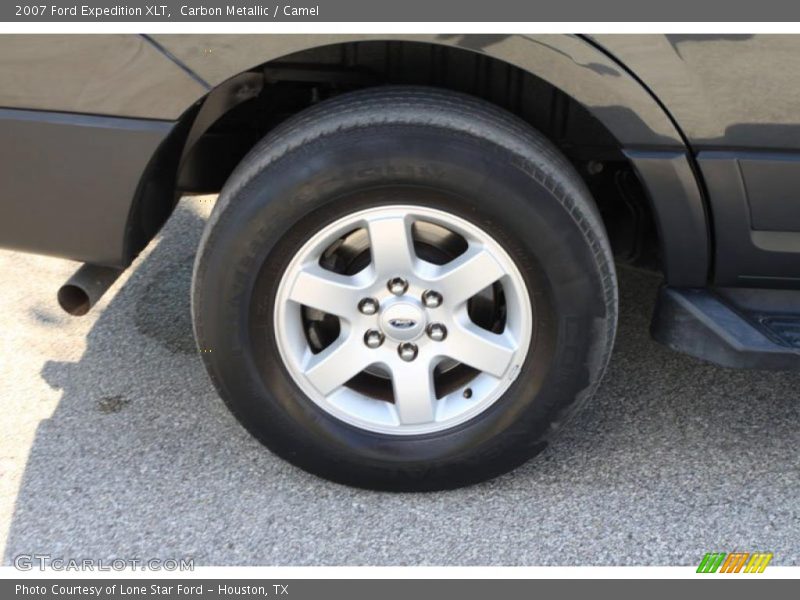  2007 Expedition XLT Wheel