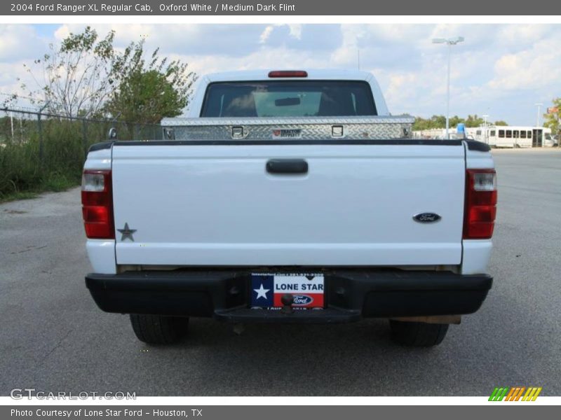 Oxford White / Medium Dark Flint 2004 Ford Ranger XL Regular Cab