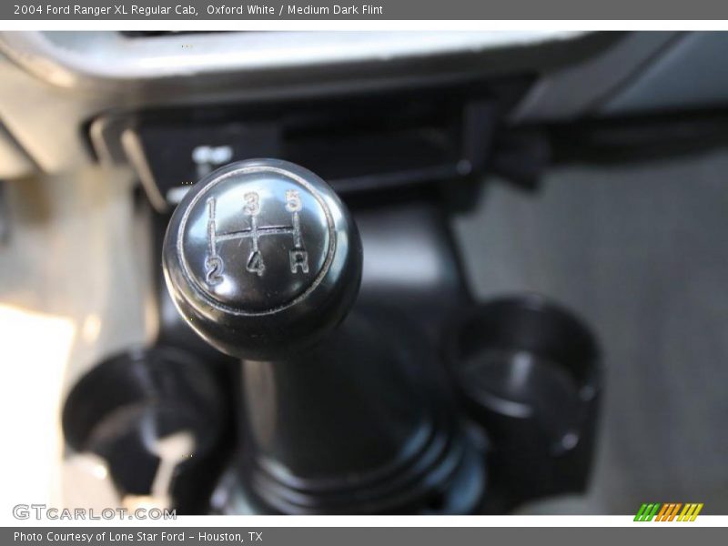 Oxford White / Medium Dark Flint 2004 Ford Ranger XL Regular Cab