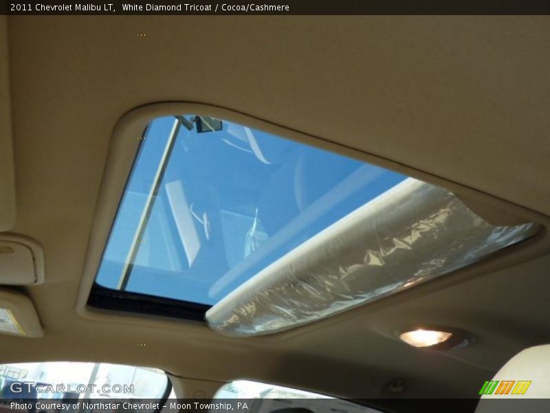 White Diamond Tricoat / Cocoa/Cashmere 2011 Chevrolet Malibu LT